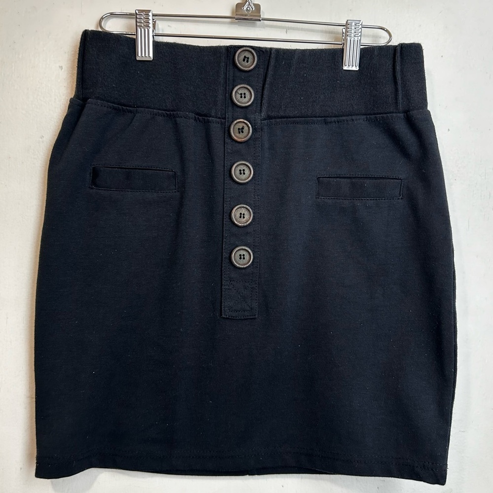 nümph Black Pull-on Mini Skirt with Front Pockets & Button Detail. Size M
